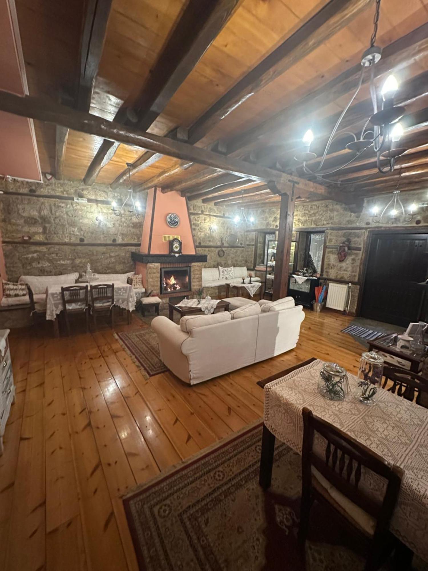 Varosi Guesthouse Edesa Zewnętrze zdjęcie